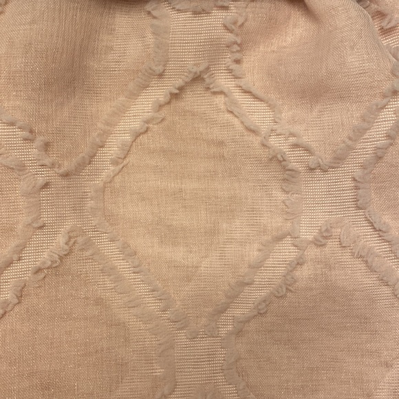 Blush shower curtain this is for 1 shower curtain the other has sold - Picture 2 of 5